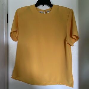 La Chine Classic yellow dress top